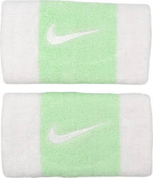 Frotki na nadgarstek Nike Swoosh Doublewide Wristbands 2 szt. biało-zielone N0001586117OS