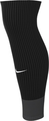 Rękawy piłkarskie Nike Matchfit Slevee Team/Strike SLV WC22 Team czarne CU6419 010/FQ8282 010