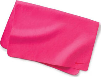 Ręcznik kąpielowy plażowy basenowy Nike Hydro Racer różowy 43 x 66 cm NESS8165 673